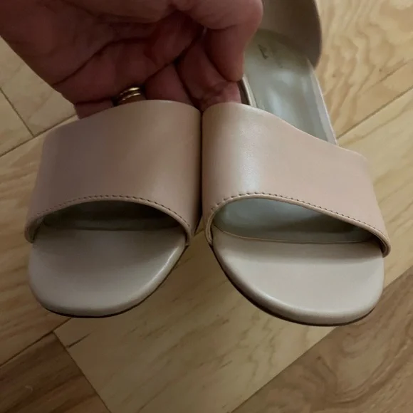 Clarks Collection Elisa Dedra dress sandals in "Blush" Sz 10 EUC - Picture 7 of 7